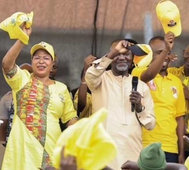 Bugweri MP Abdu Katuntu Dumps the Opposition for the Ruling NRM Party.